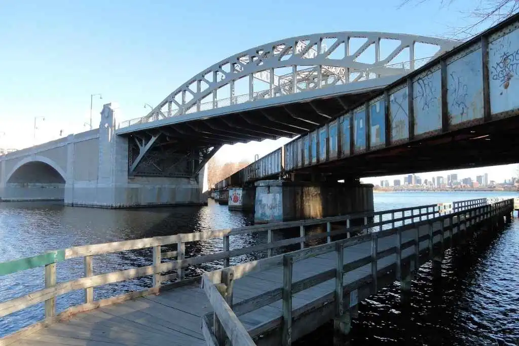 Boston-University-Bridge.webp